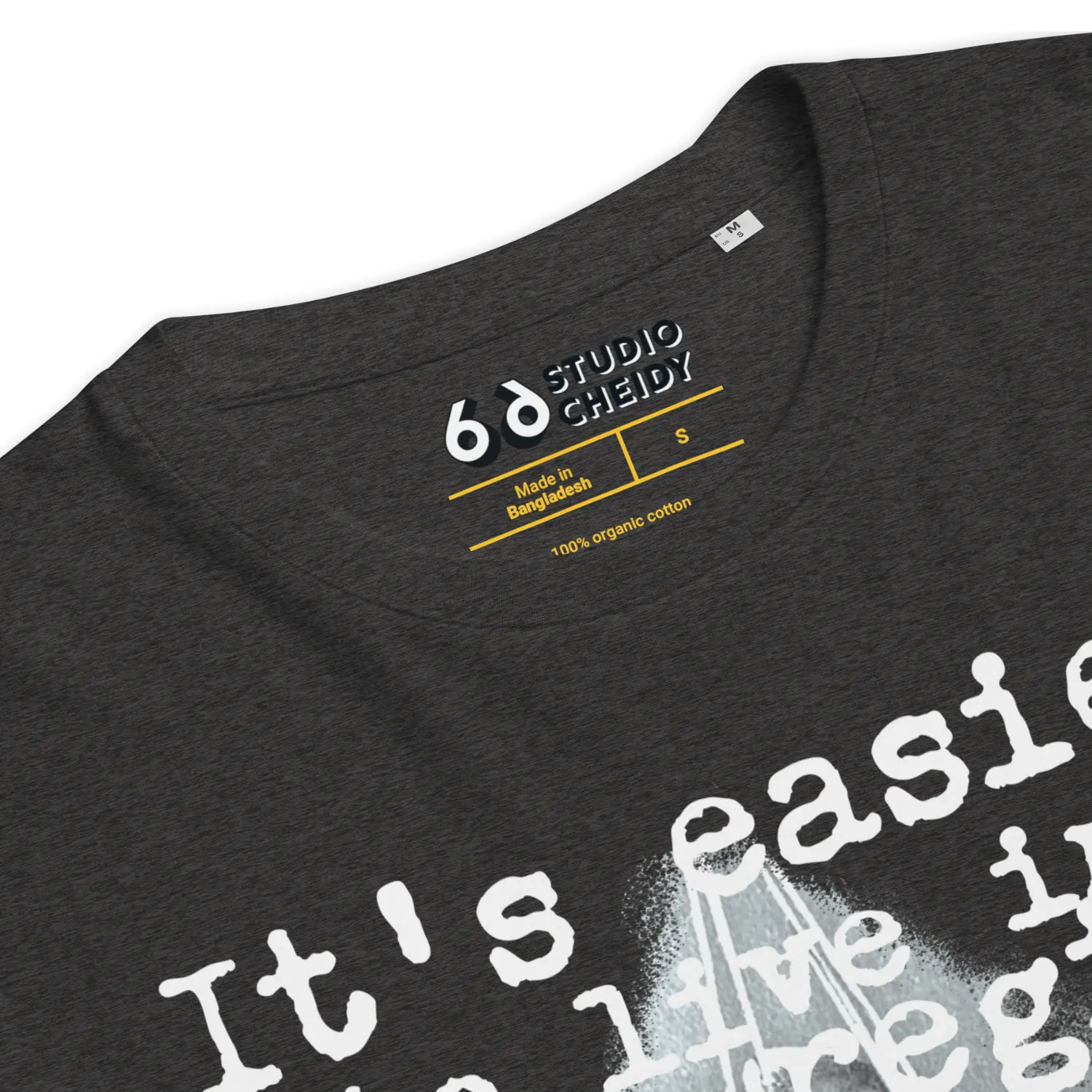 mens t shirt dark fight it detail