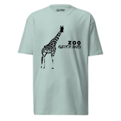 Men’s Zoo Ground T-shirt in 100% premium cotton featuring a stylized giraffe graphic and urban logo on a neutral background.